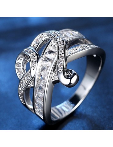 Fashionable Diamond Crystal Heart Ring